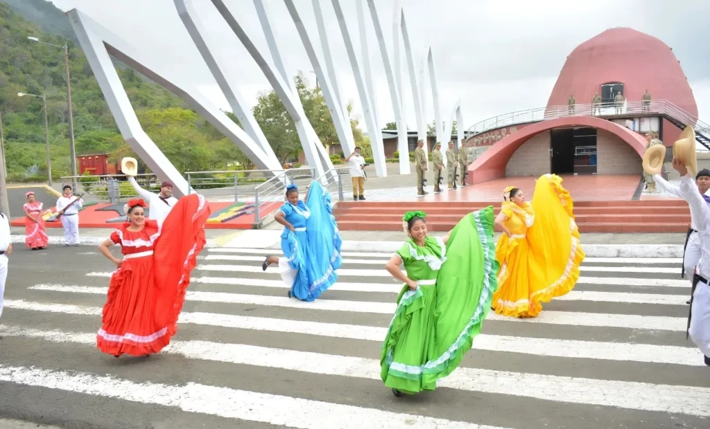 Manabí Día Nacional de la Cultura